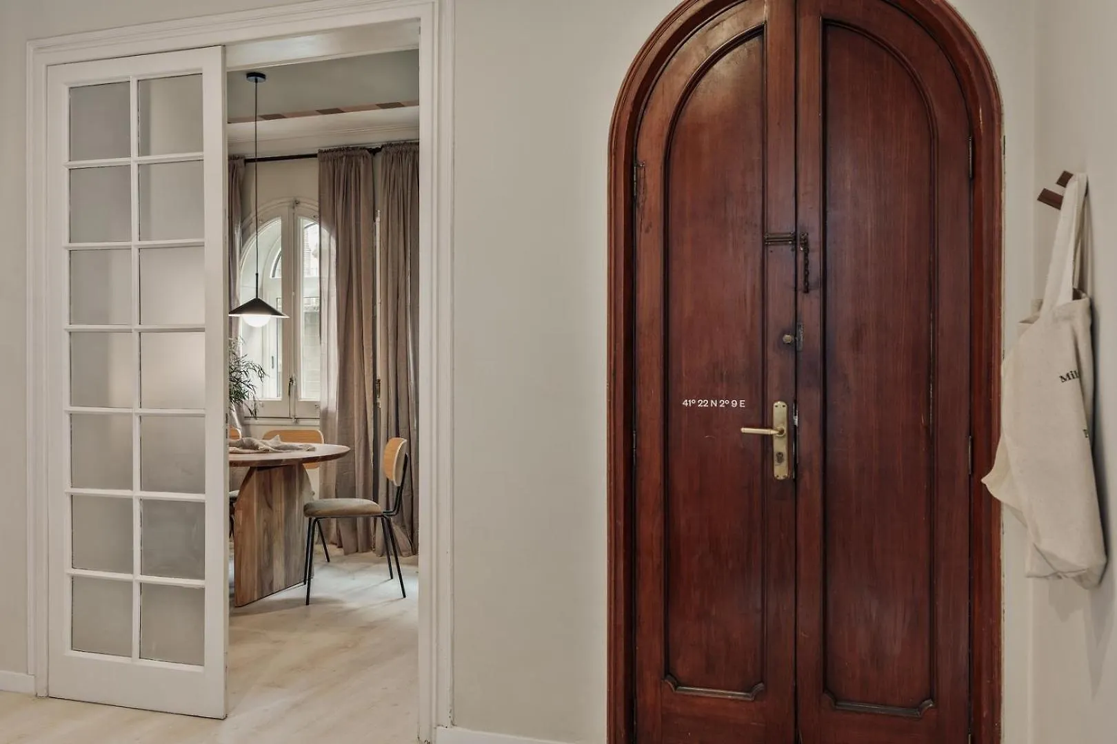 Cember - 3 Bedrooms And Patio In Sant Gervasi Barcelona Lejlighed